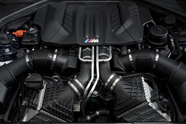 BMW公开 M6双门与敞篷车款规格与厂照